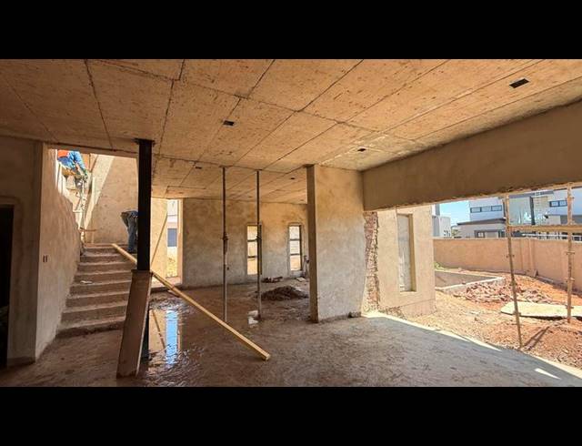 4 BEDROOM HOUSE FOR SALE IN FOUNTAINBROOK ESTATE